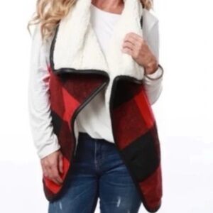 Love Tree Buffalo Plaid Sherpa Lined Open Vest Red Black Medium Pockets